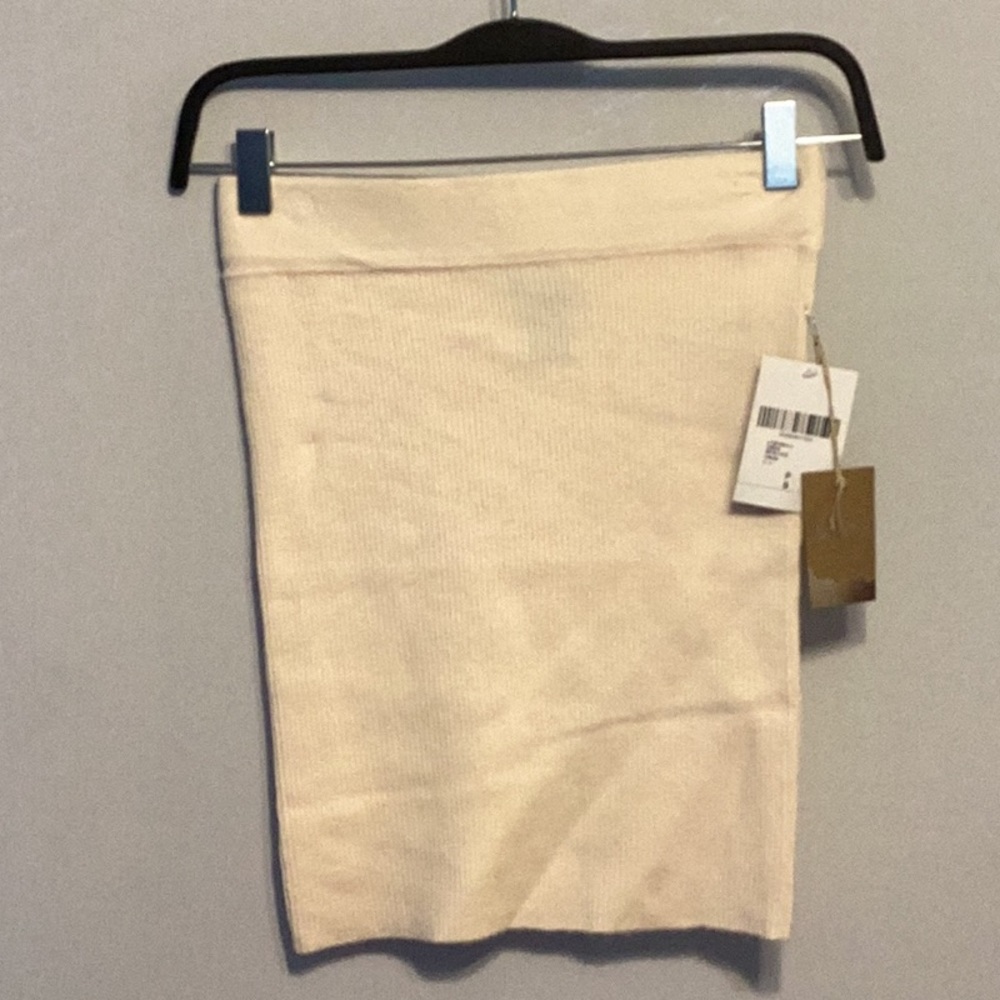 Forever 21 cream knit tube skirt size small
